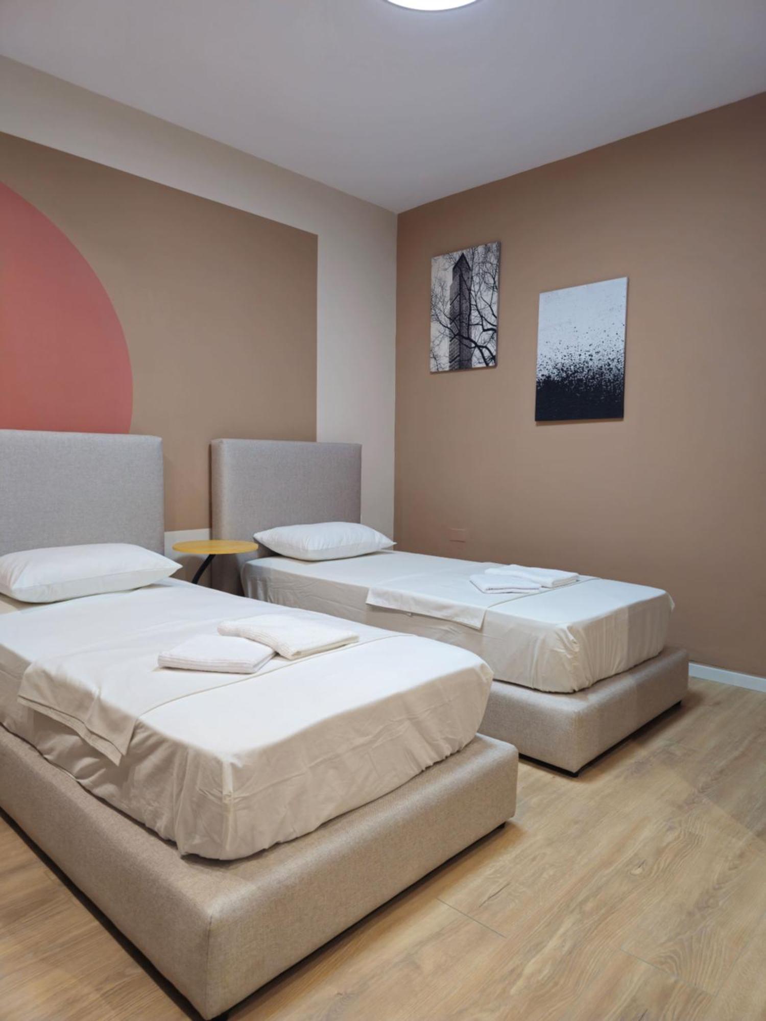 Hotel Center Cozy Nest à Tirana Extérieur photo